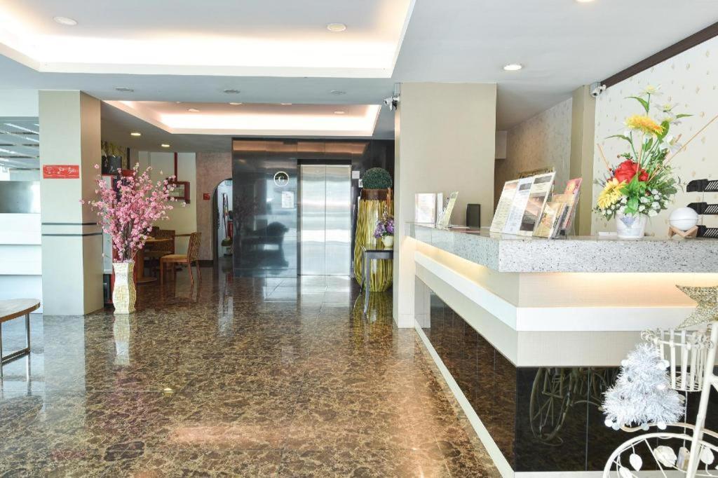 Grand Ct Hotel Malacca Exterior foto