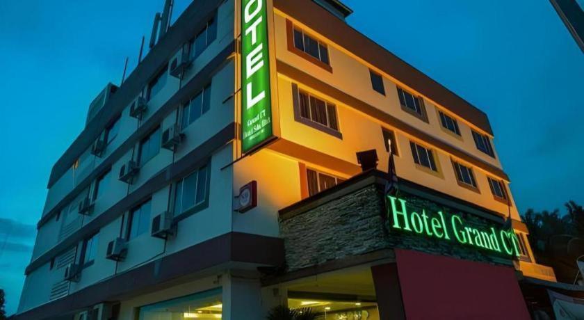 Grand Ct Hotel Malacca Exterior foto
